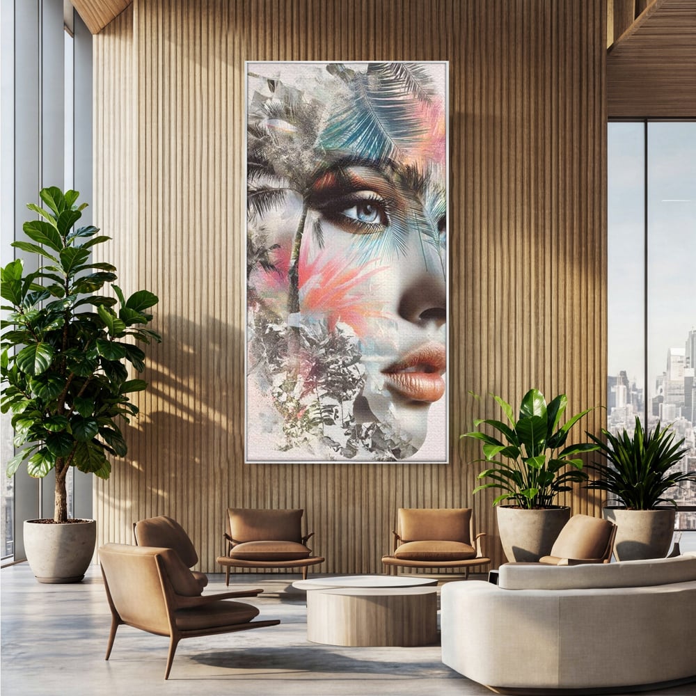 Tablou canvas cu tablou canvas cu portret feminin si palmieri, in rama de aluminiu argintiu, pe perete intr-un birou